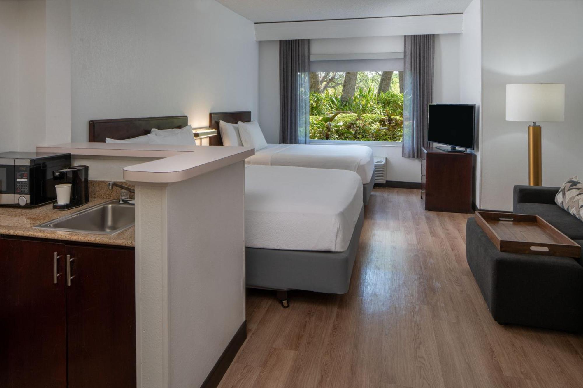 Springhill Suites Fort Lauderdale Airport Дания-Бич Экстерьер фото