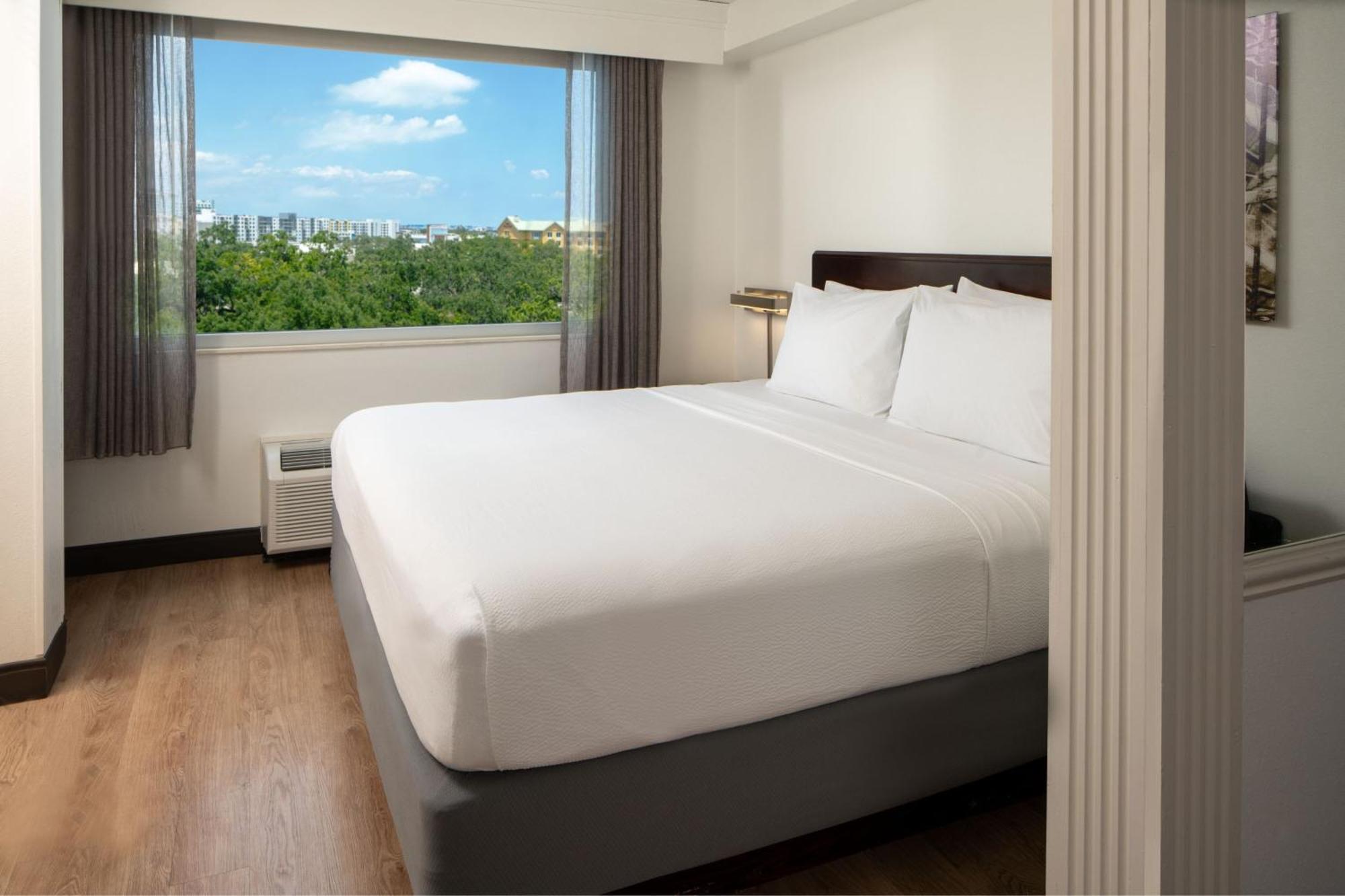 Springhill Suites Fort Lauderdale Airport Дания-Бич Экстерьер фото