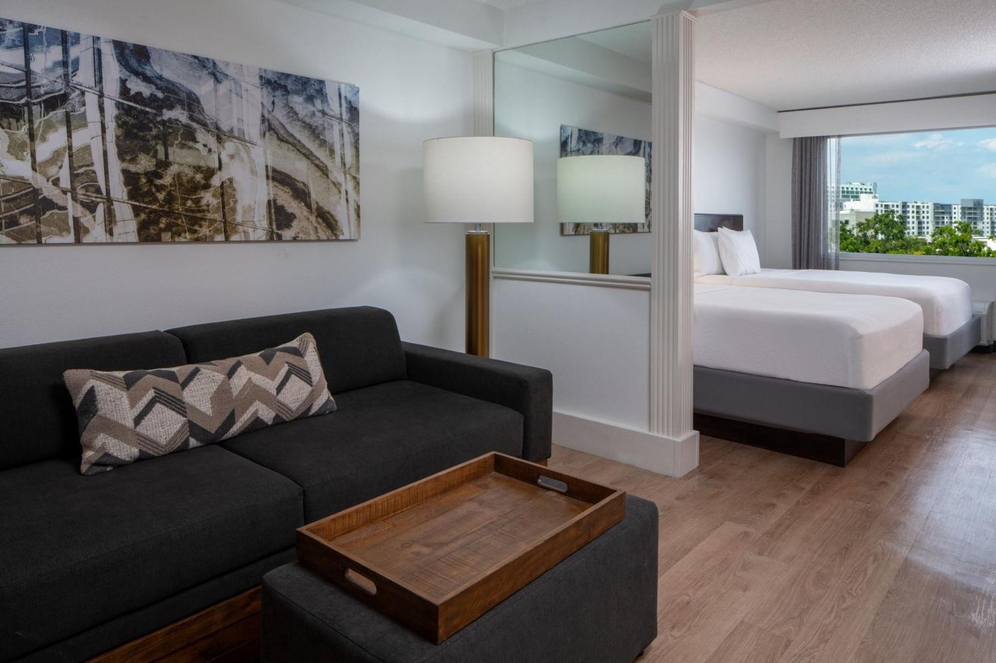 Springhill Suites Fort Lauderdale Airport Дания-Бич Экстерьер фото