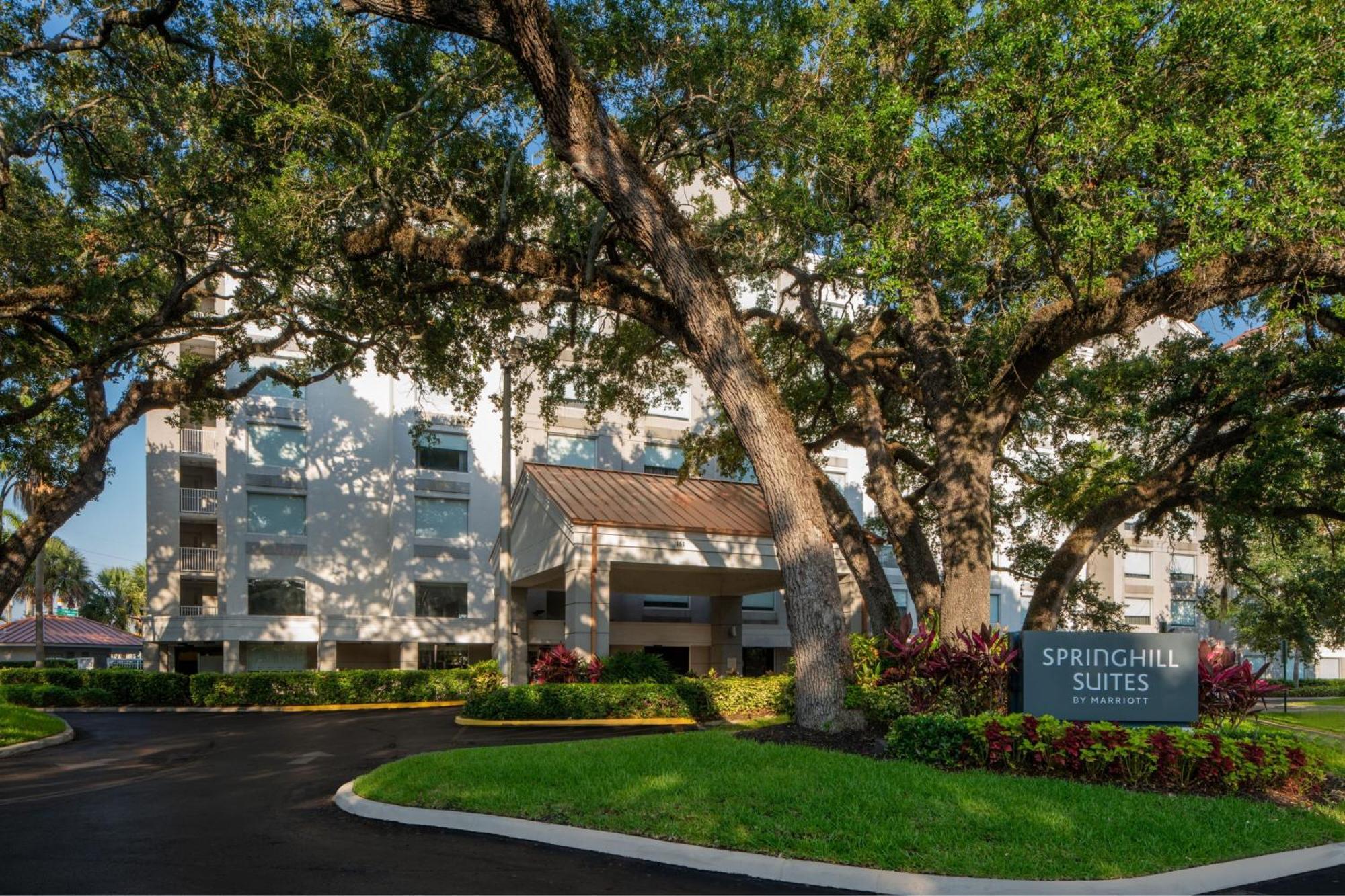 Springhill Suites Fort Lauderdale Airport Дания-Бич Экстерьер фото
