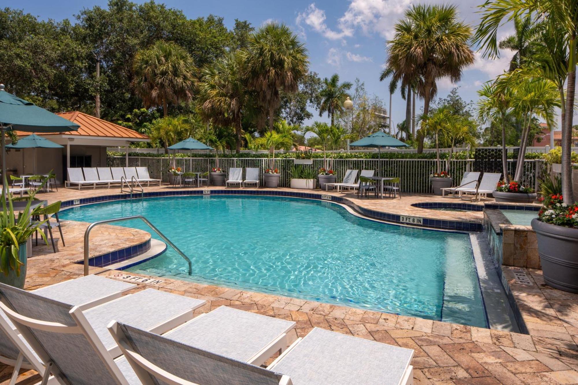 Springhill Suites Fort Lauderdale Airport Дания-Бич Экстерьер фото